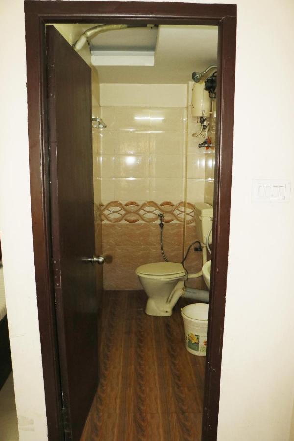 S4 Residency Hotel Ченай Екстериор снимка