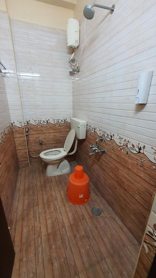 S4 Residency Hotel Ченай Екстериор снимка